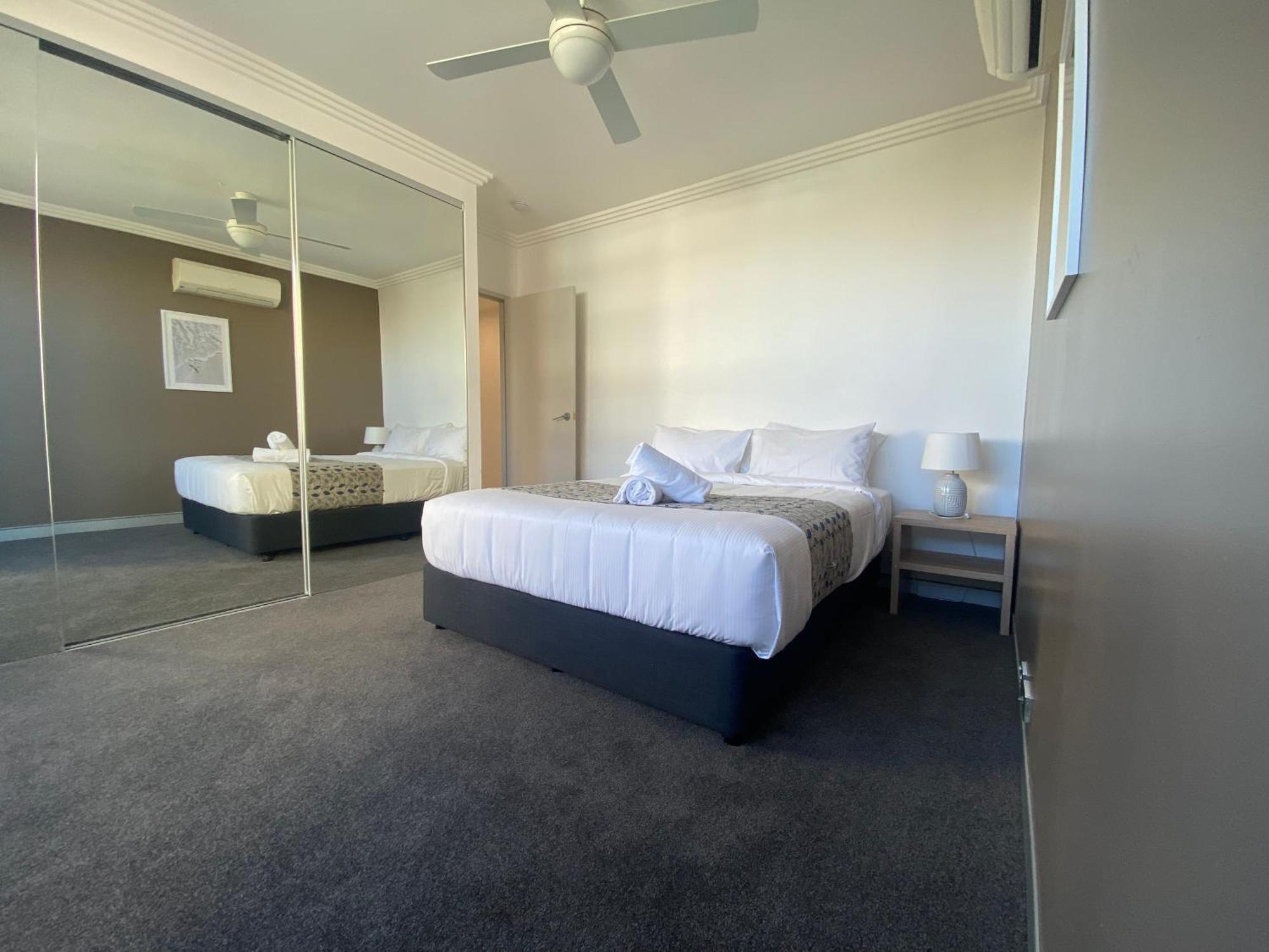 Redvue Holiday Apartments Redcliffe Eksteriør billede